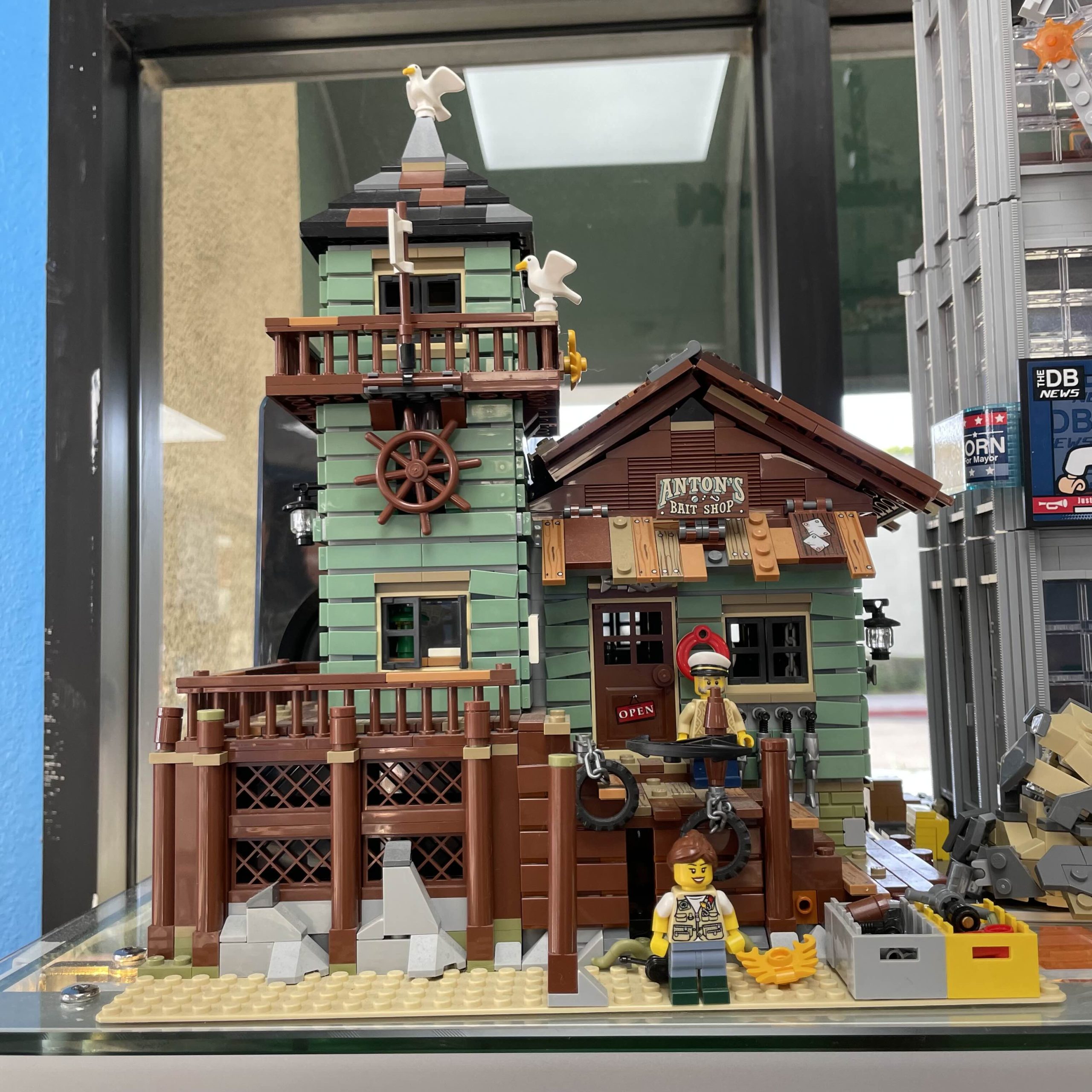 21310 LEGO Ideas Old Fishing Store (Retired) (Previously Owned)