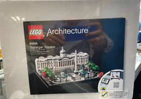 21045 LEGO Architecture Trafalgar Square  - Certified (used) in original Box - Retired