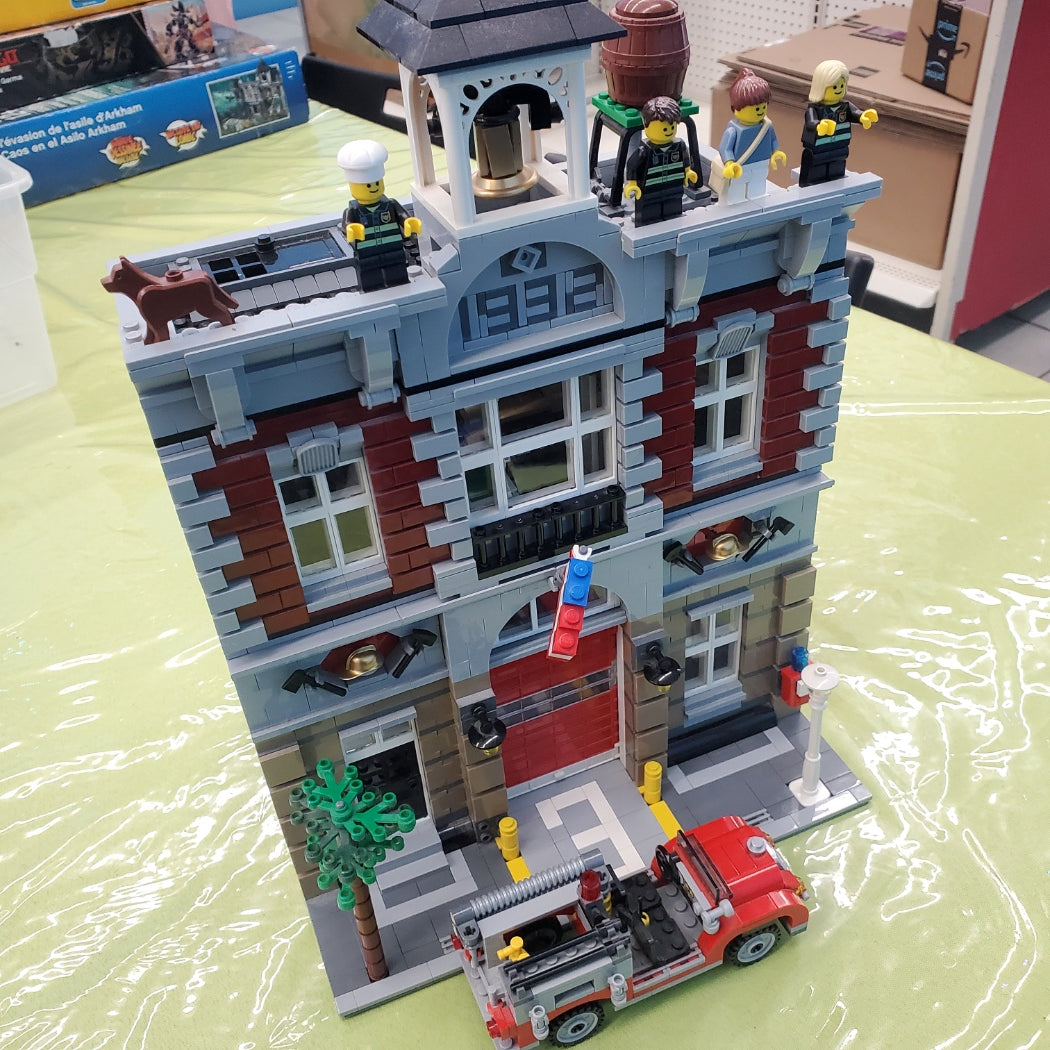 10197 Modular Fire Brigade (Retired) (Previously Owned)