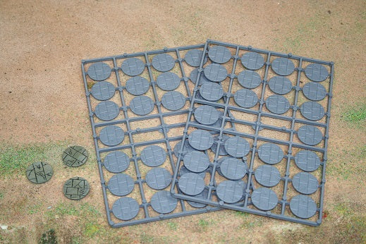 25 mm Round Paved Effect Plastic Bases (52)