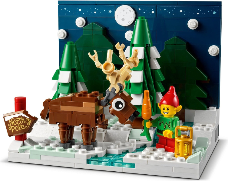 40484 Santa's Front Yard (Retired)