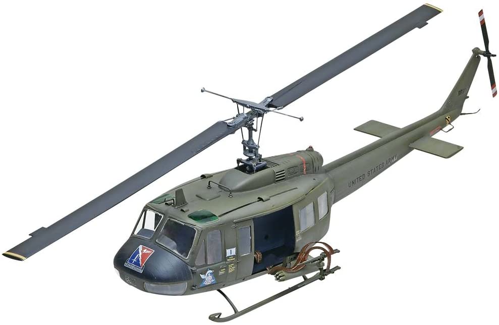 Bell UH-1D Iroquois (Huey) Gunship 1/32 Scale Model Kit
