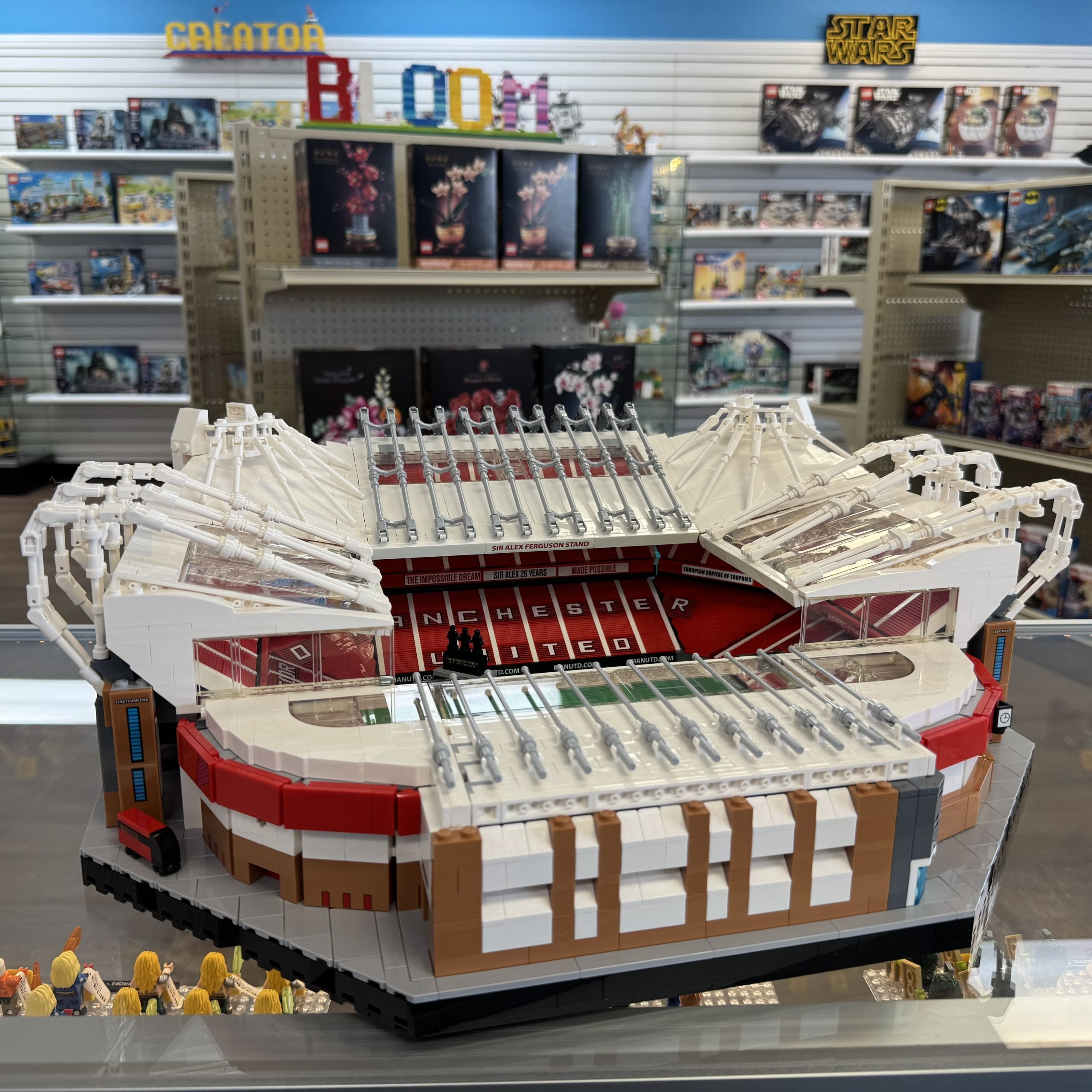 10272 Old Trafford - Manchester United (Retired) (Previously Owned)