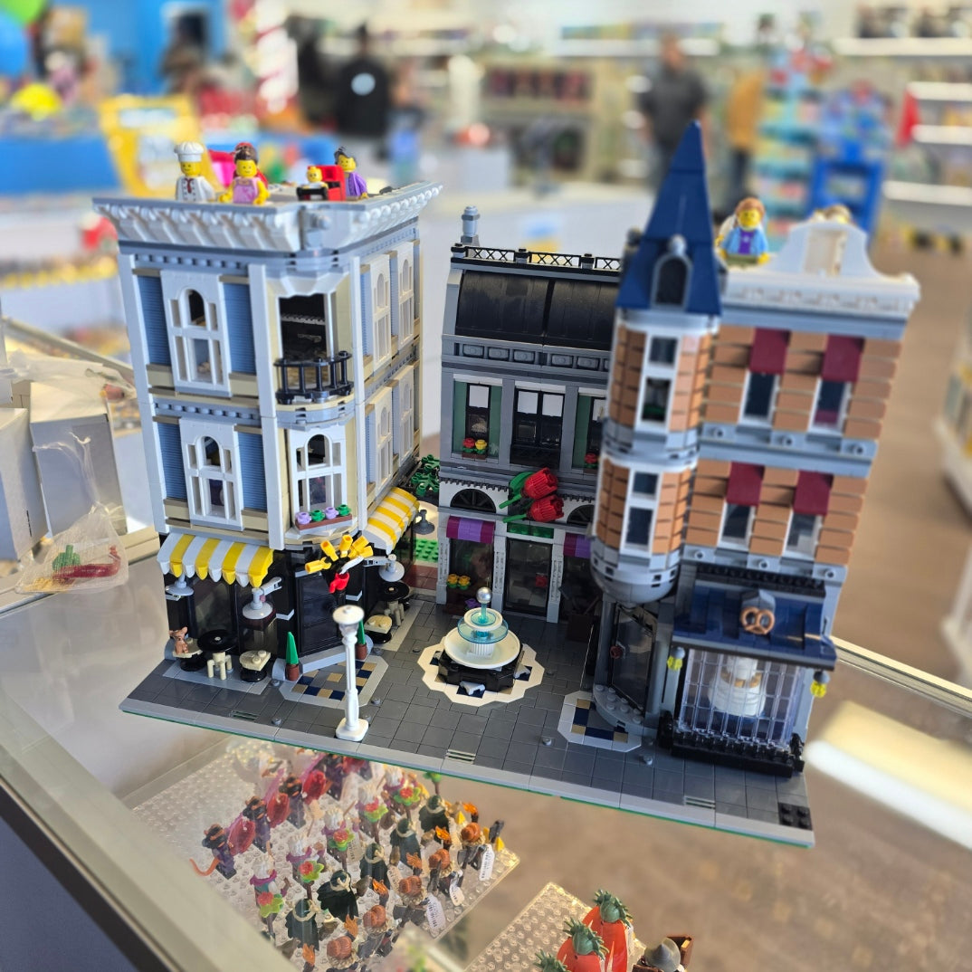 10255 Assembly Square (Retired) (Previously Owned)