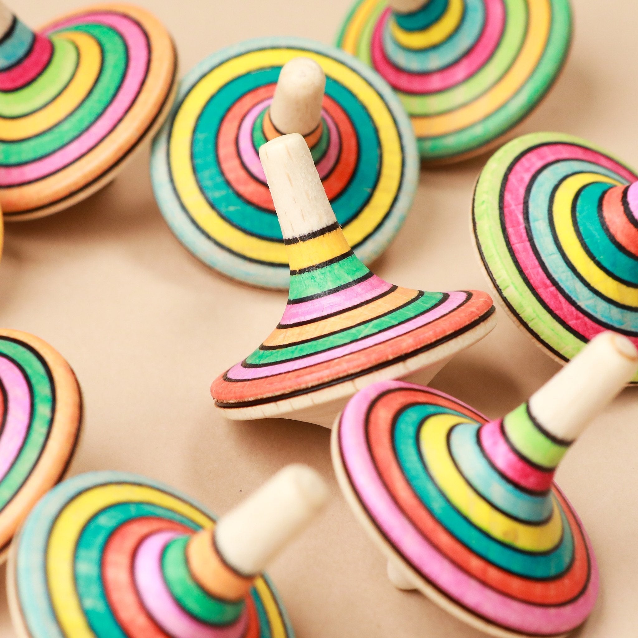 Rallye Wooden Spinning Top | Spring