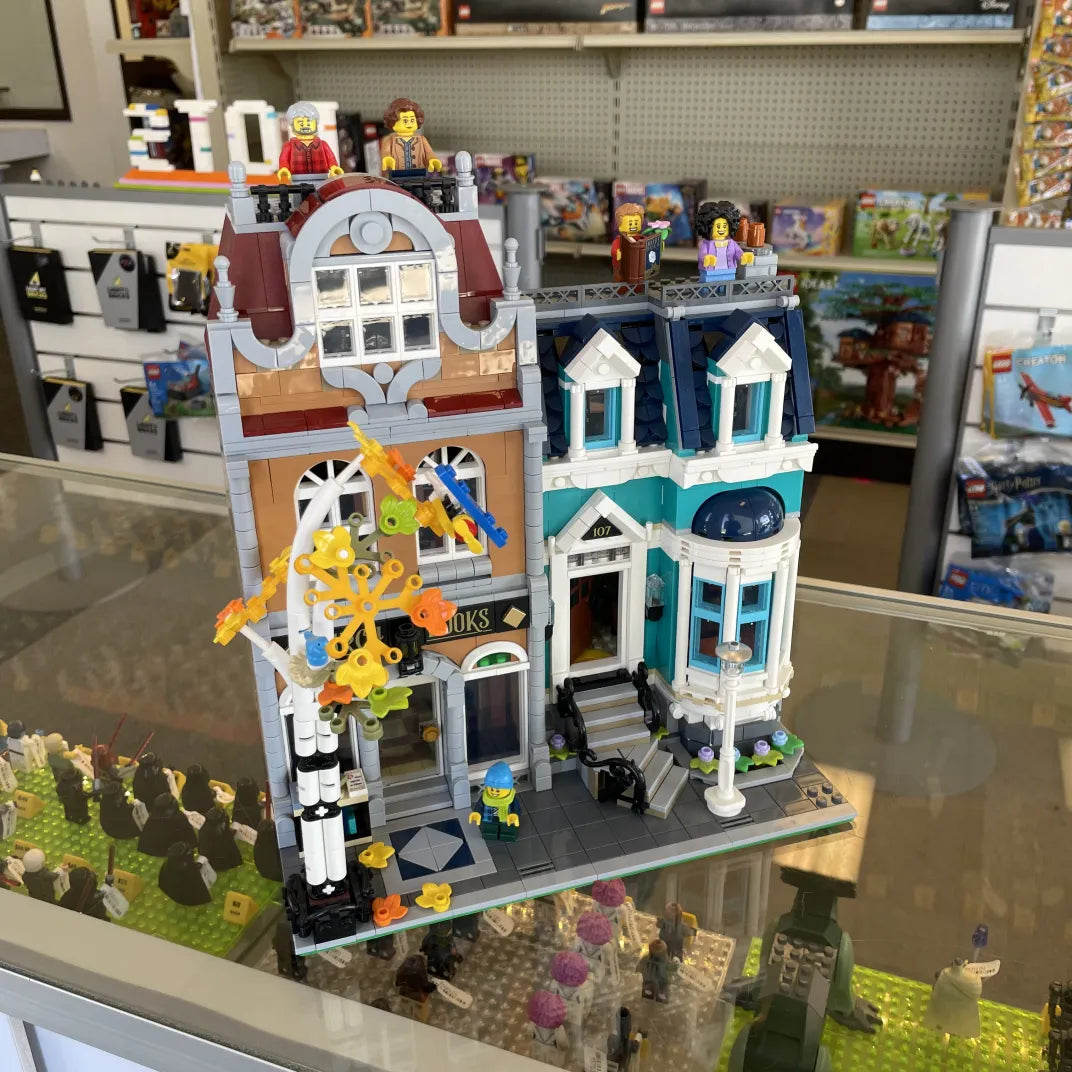 10270 Bookshop (Retired) (Previously Owned)