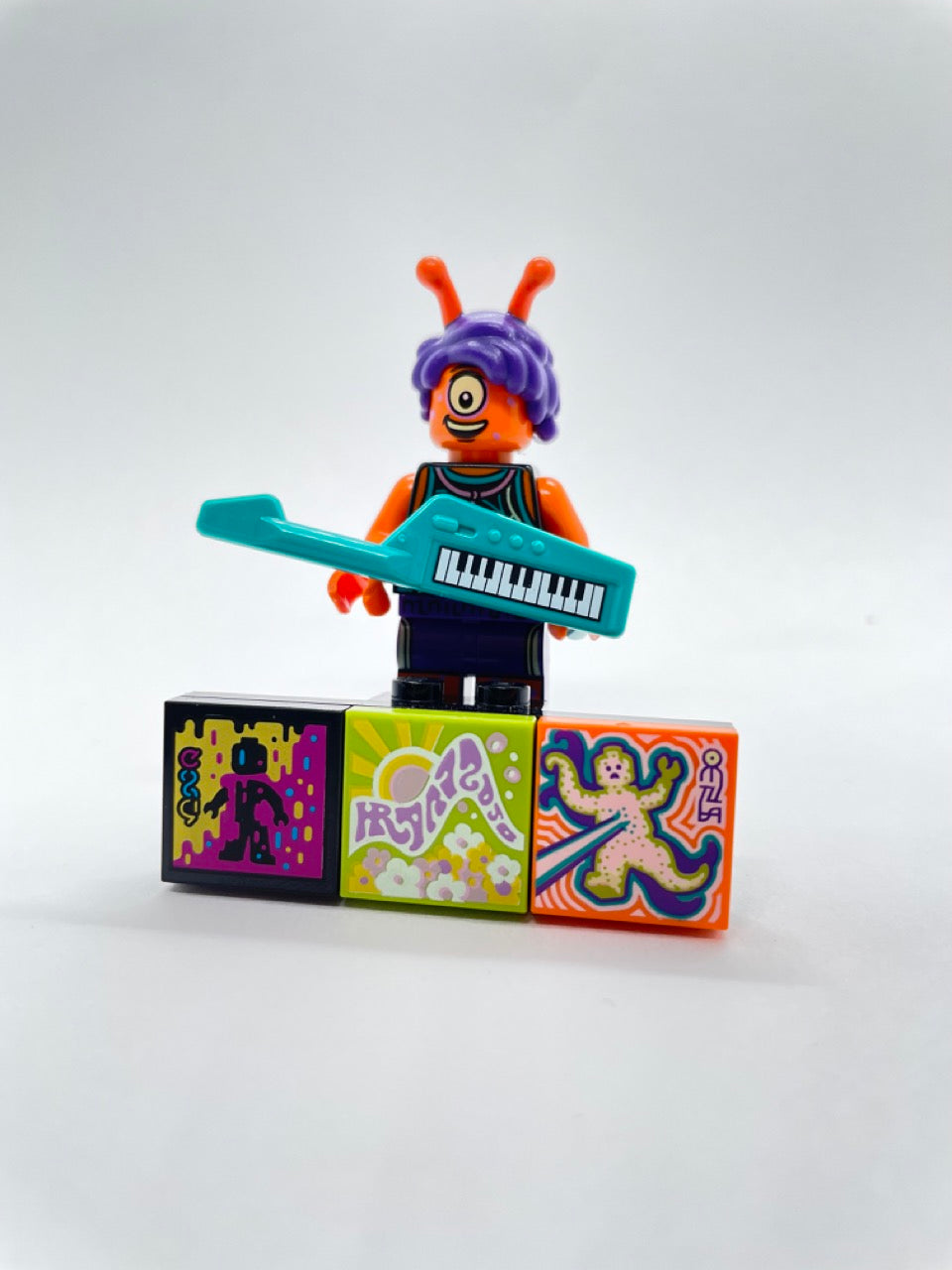 Alien Keytarist, Vidiyo Bandmates, Series 1, vid008