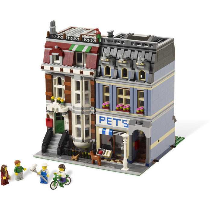 10218 Pet Shop, Retired, Certified in white box, Pre-Owned