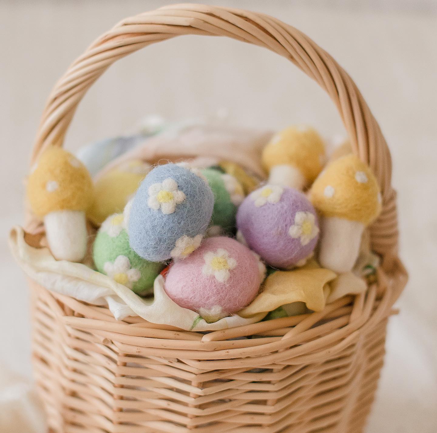 Sale Felt Pastel Eggs with Flowers, Set of 6