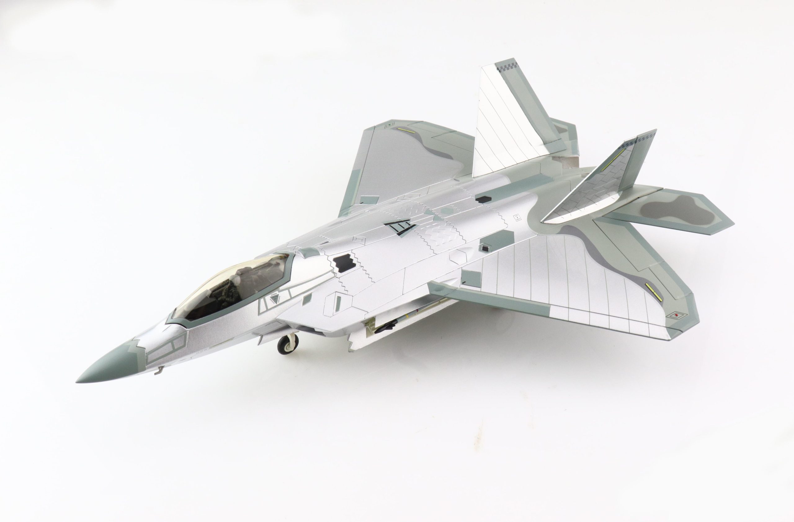 Lockheed Martin F-22A Raptor, 422nd TES “Mirror Coating” 2021, 1:72 Scale Diecast Model