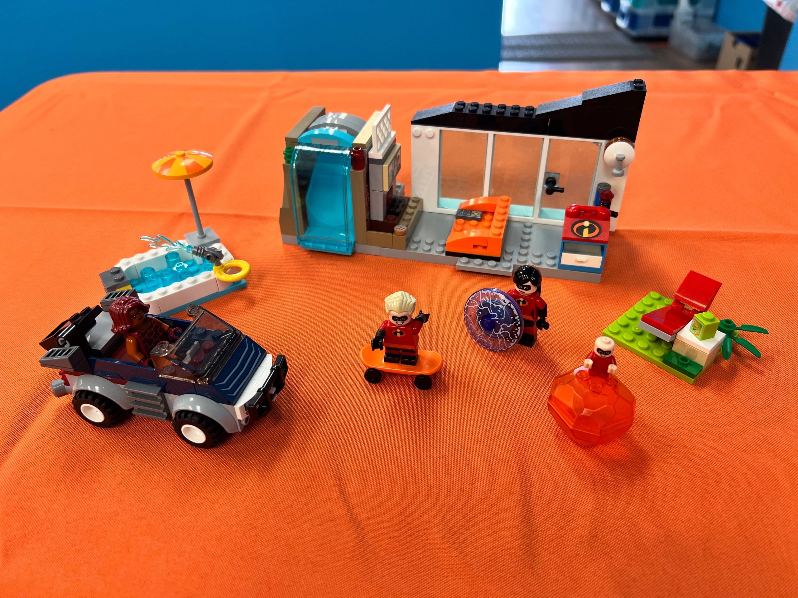 10761 The Great Home Escape (Retired) (Previously Owned)