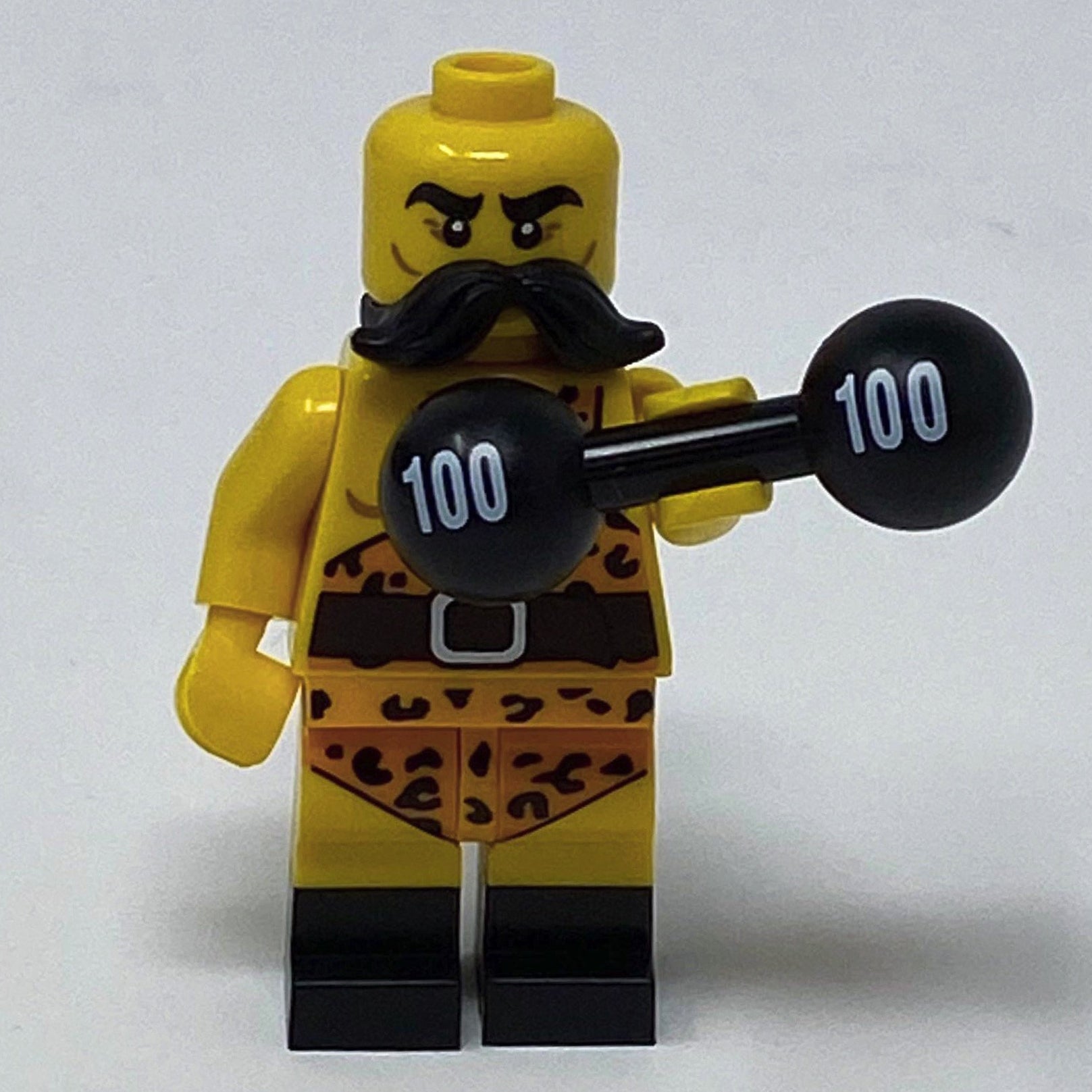 S17 Strongman - Series 17 Minifigure (col287)