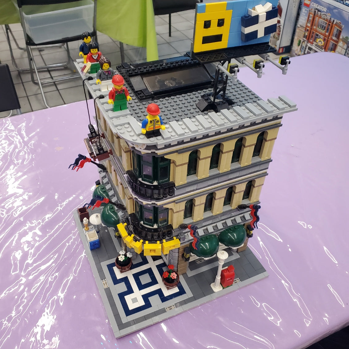 10211 LEGO Modular Grand Emporium (Retired) (Previously Owned)