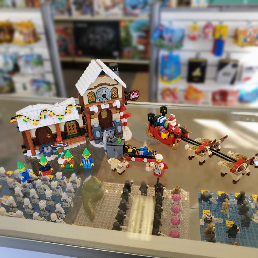 10245 LEGO Santa's Workshop (Retired) (Previously Owned)