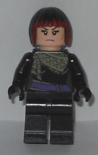TNT047 Karai - Scarf and Dark Red Hair Highlights (Movie Version)