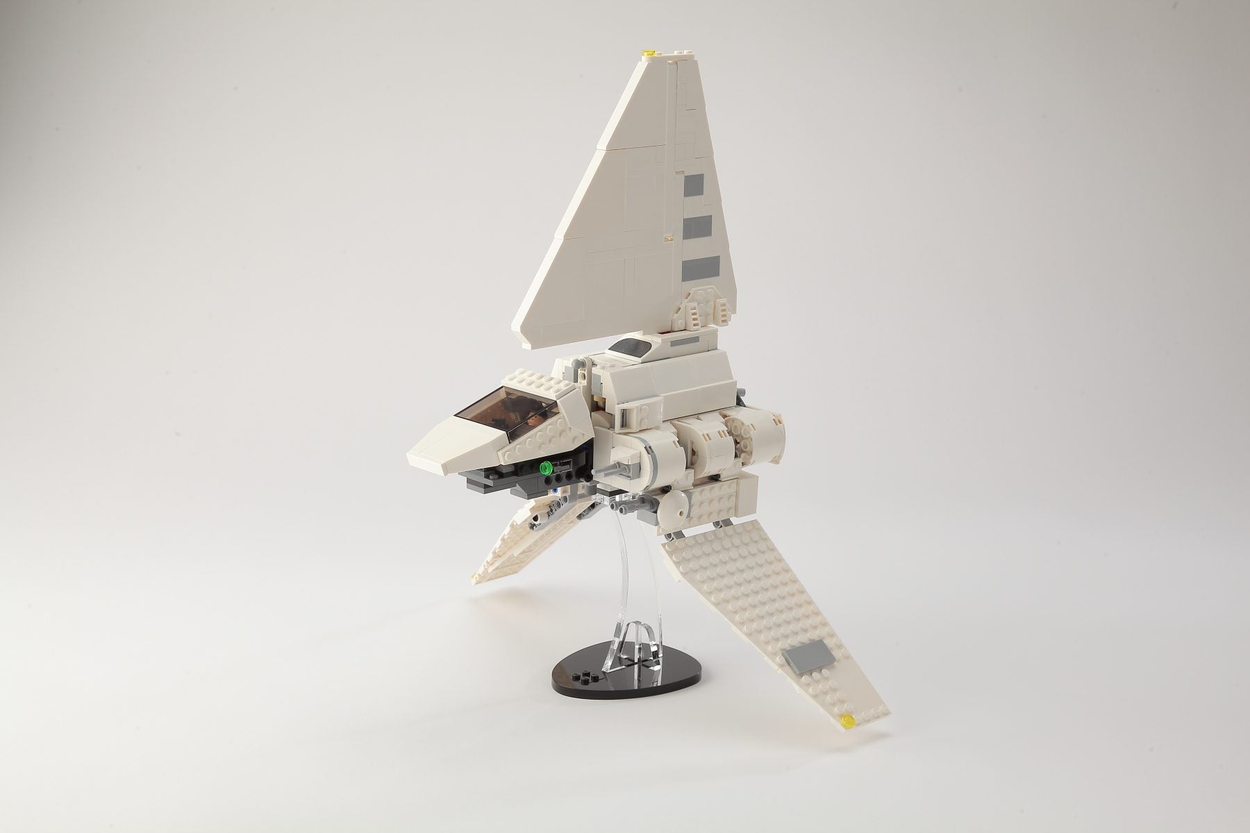 Tricked Out Bricks Oval Stand