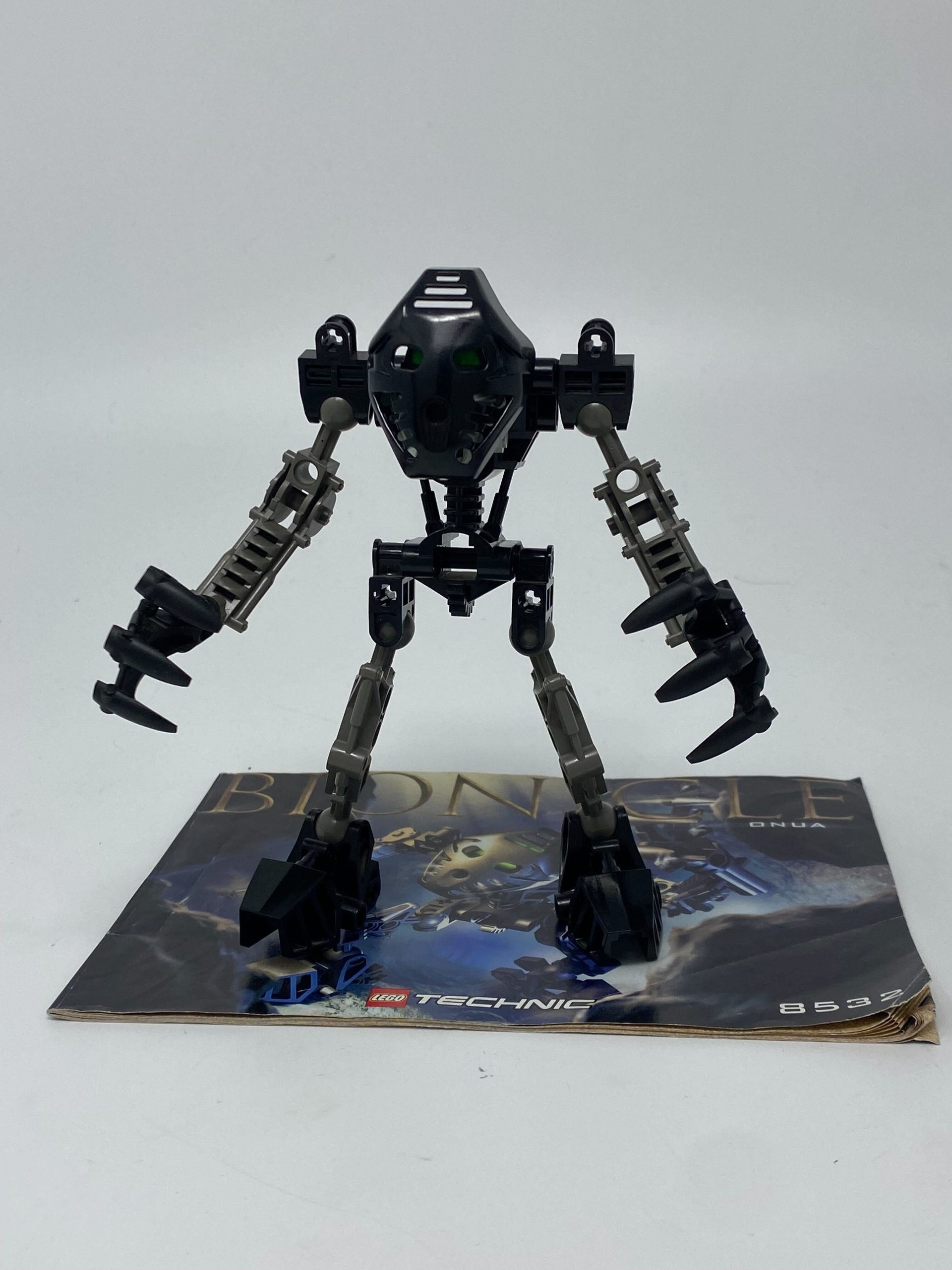 8532-C Onua (Certified) LEGO Bionicle