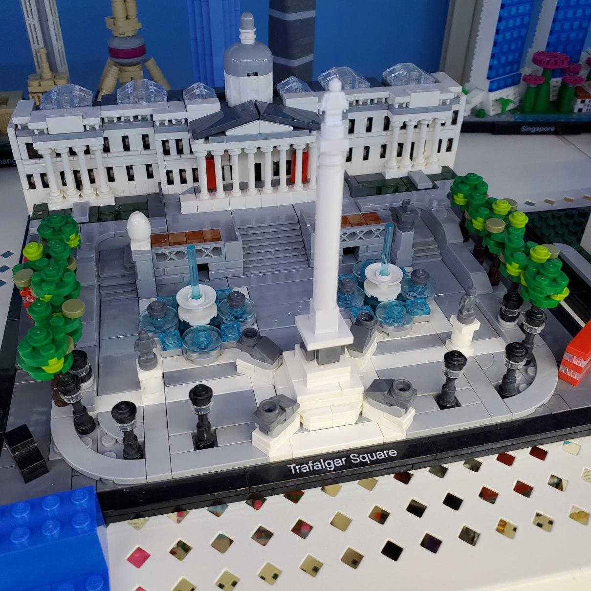 21045 Trafalgar Square (Retired) (Previously Owned)