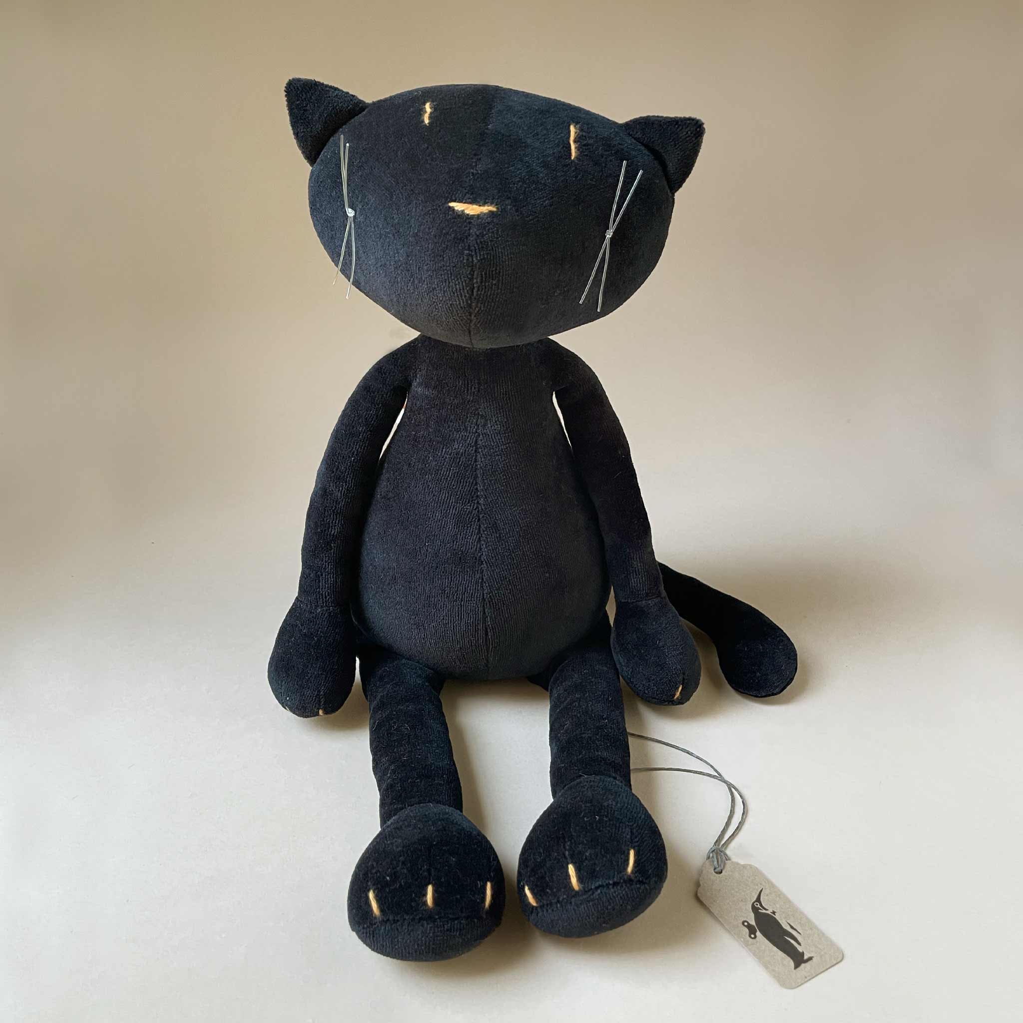 Gisel the Big Cat | Black