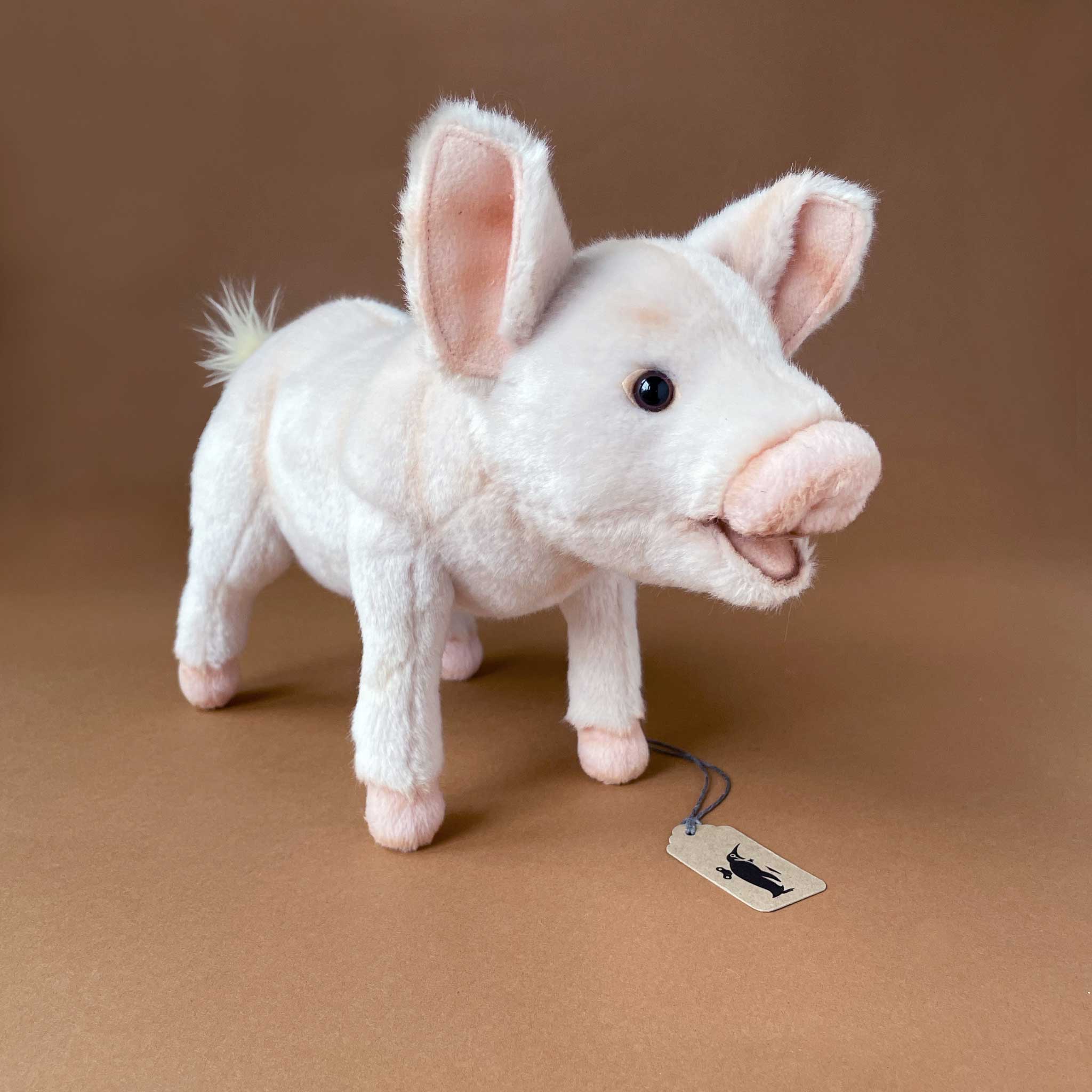 Piglet | Standing