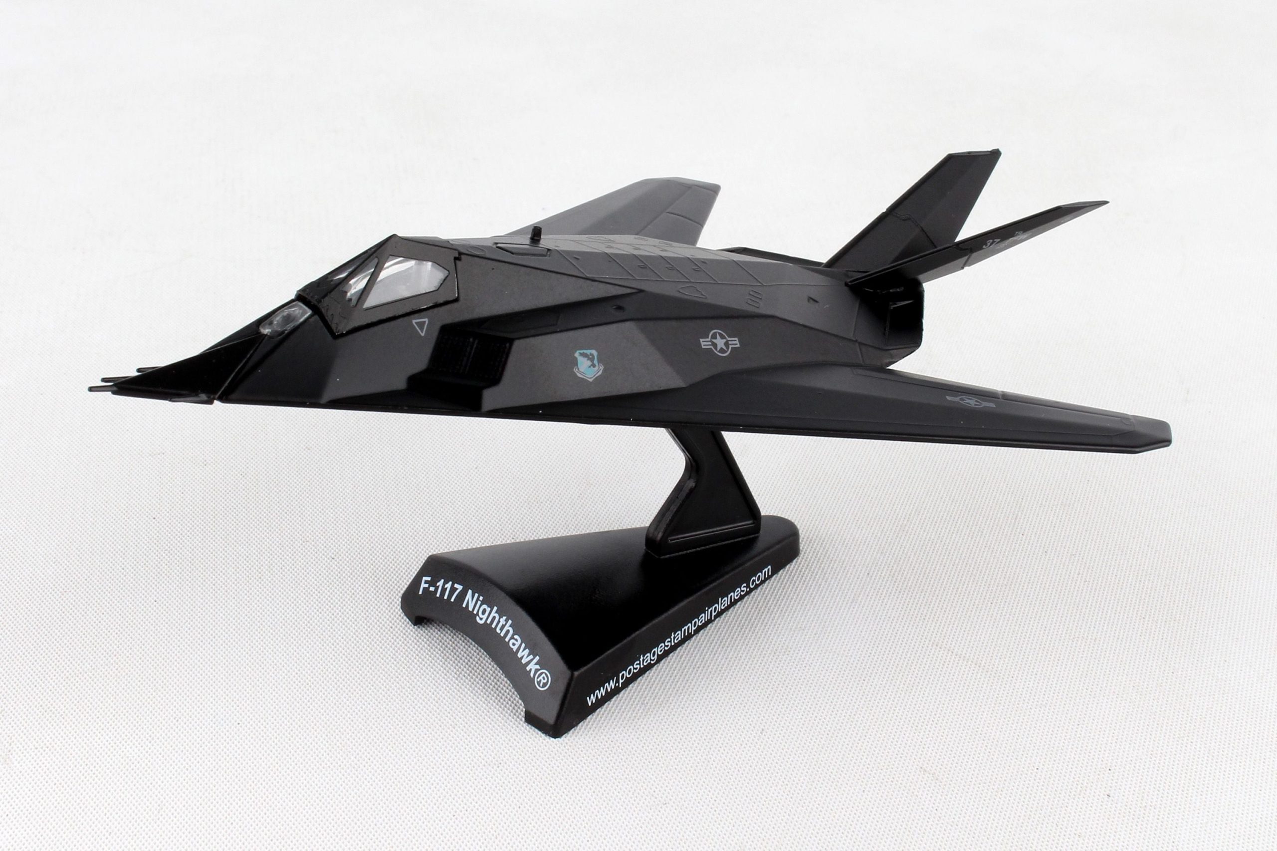 Lockheed Martin F-117 USAF Nighthawk 1/150 Scale Model