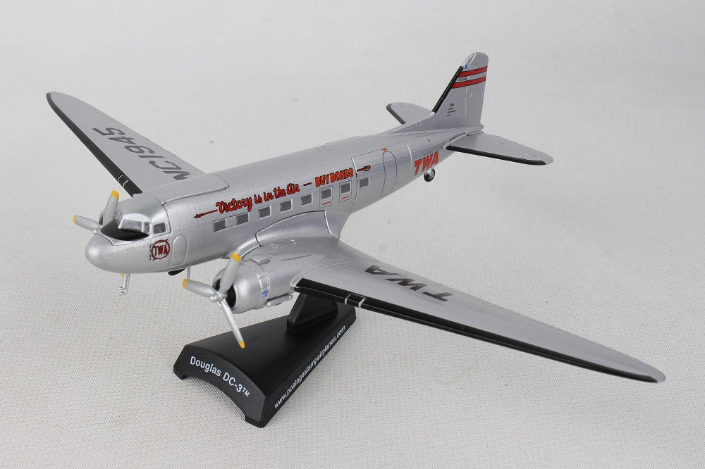 Douglas DC-3 Trans World Airlines, 1/144  Scale Model