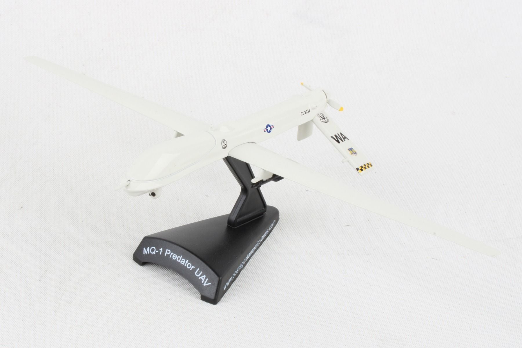 General Atomics RQ-1 Predator UAV 1:87 Scale Diecast Model