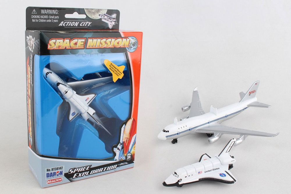 Boeing 747 & Space Shuttle Orbiter Toy Model