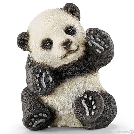 Panda Cub, Playing