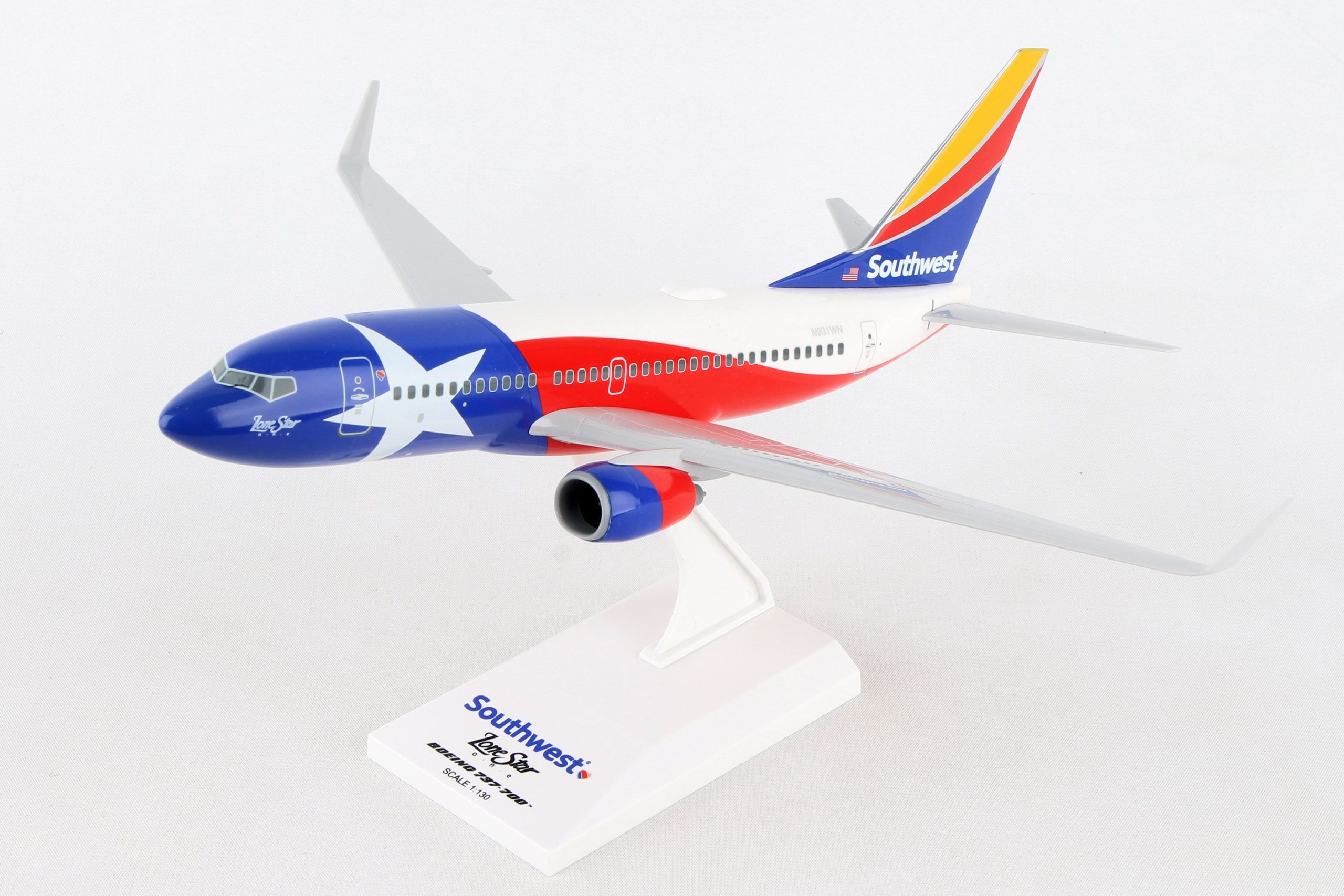 Boeing 737-700 Southwest Airlines "Lone Star One"  1:130 Scale Model